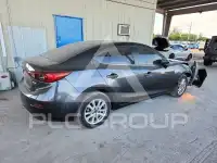 2016 Mazda 3 photo