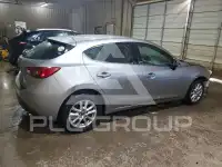 2016 Mazda 3 photo
