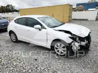 2016 Mazda 3 photo