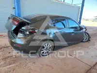 2016 Mazda 3 photo