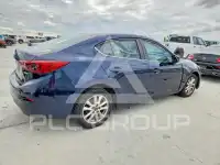 2016 Mazda 3 photo