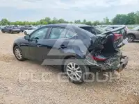 2016 Mazda 3 photo