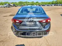 2016 Mazda 3 photo