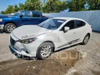 2016 Mazda 3 photo