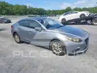 2016 Mazda 3 photo