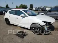 2016 Mazda 3 photo