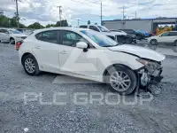 2016 Mazda 3 photo