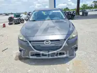 2016 Mazda 3 photo