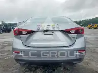 2016 Mazda 3 фото