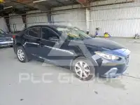 2016 Mazda 3 photo
