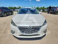 2016 Mazda 3 photo