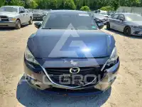2016 Mazda 3 photo