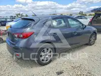 2016 Mazda 3 photo