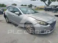 2016 Mazda 3 photo