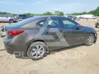 2016 Mazda 3 photo