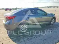 2016 Mazda 3 photo