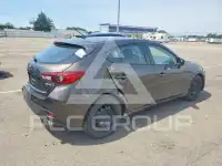 2016 Mazda 3 photo