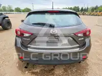 2016 Mazda 3 photo