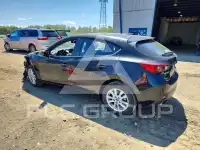 2016 Mazda 3 photo