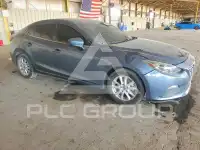 2016 Mazda 3 photo
