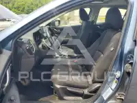 2016 Mazda 3 photo