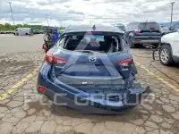 2016 Mazda 3 photo
