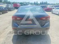 2016 Mazda 3 фото