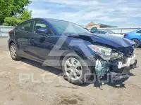 2016 Mazda 3 photo