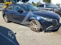 2016 Mazda 3 photo