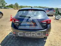 2016 Mazda 3 photo