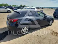2016 Mazda 3 photo