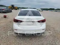 2016 Mazda 3 photo