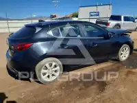 2016 Mazda 3 photo