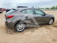 2016 Mazda 3 photo