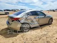 2016 Mazda 3 фото