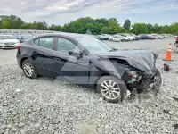 2016 Mazda 3 photo