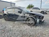 2016 Mazda 3 photo