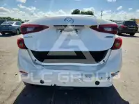 2016 Mazda 3 photo