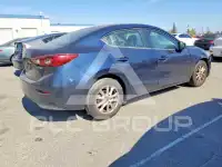 2016 Mazda 3 photo