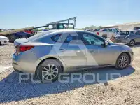 2016 Mazda 3 photo