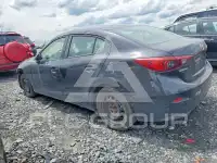 2016 Mazda 3 photo