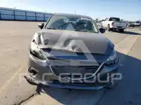 2016 Mazda 3 photo