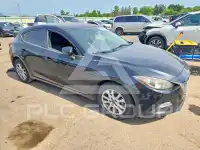 2016 Mazda 3 photo