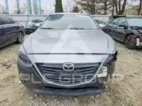 2016 Mazda 3 photo
