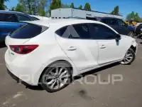 2016 Mazda 3 photo