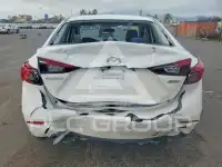 2016 Mazda 3 photo