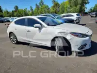 2016 Mazda 3 photo