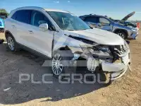 2016 Lincoln MKZ photo