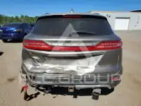 2016 Lincoln MKC photo