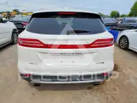 2016 Lincoln MKC photo